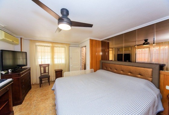 Herverkoop - Villa -
Torrevieja - Los Balcones