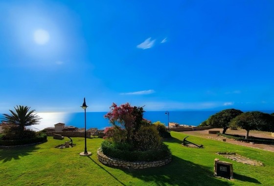 Herverkoop - Stadswoning -
Torrevieja - Los Frutales