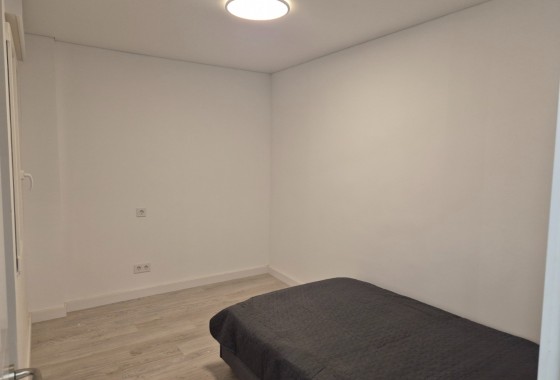 Herverkoop - Appartement / Flat -
Torrevieja - Playa del Acequión