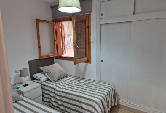 Herverkoop - Appartement / Flat -
Torrevieja - El Acequión