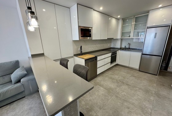 Herverkoop - Appartement / Flat -
Torrevieja - Puerto Deportivo