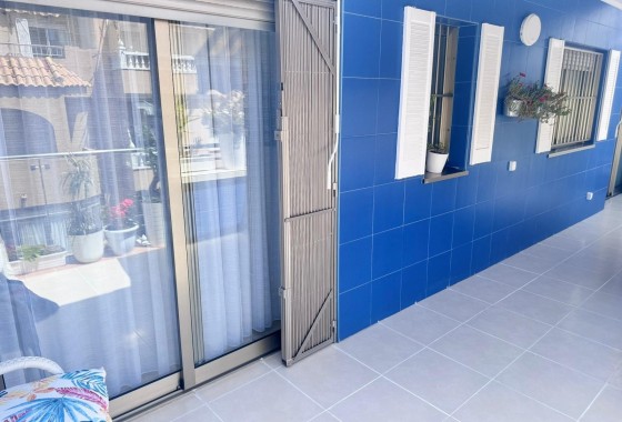 Herverkoop - Appartement / Flat -
Torrevieja - Playa de los Locos