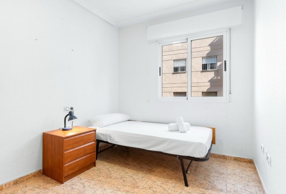 Herverkoop - Appartement / Flat -
Torrevieja - Centro