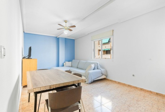 Herverkoop - Appartement / Flat -
Torrevieja - Centro