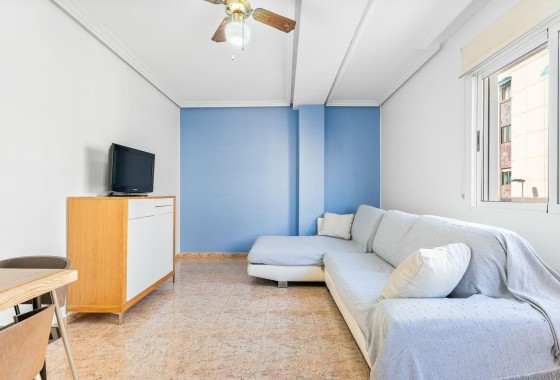 Herverkoop - Appartement / Flat -
Torrevieja - Centro