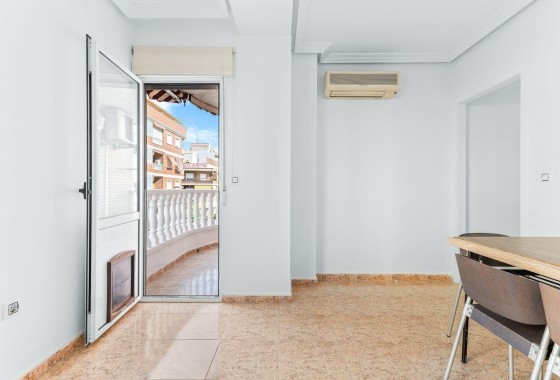 Herverkoop - Appartement / Flat -
Torrevieja - Centro
