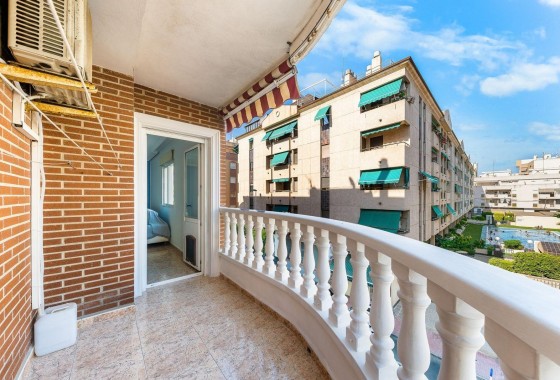 Herverkoop - Appartement / Flat -
Torrevieja - Centro