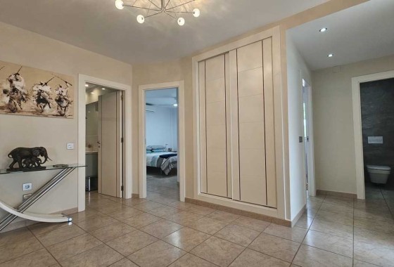 Herverkoop - Vrijstaande Villa -
Torremendo - Costa Blanca