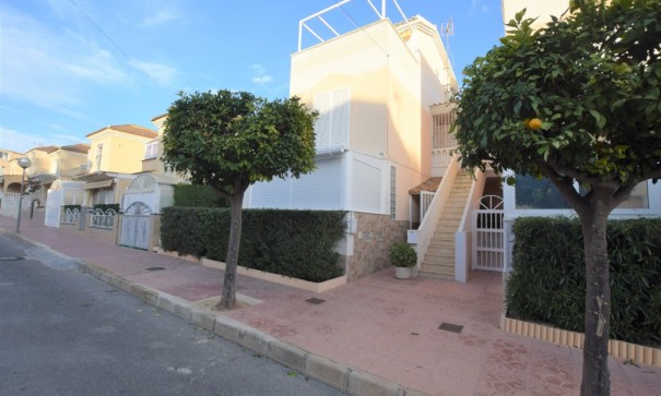 Sprzedaż - Mieszkanie w bloku -
Guardamar del Segura - El Raso