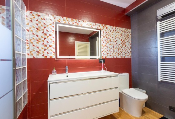 Sale - Detached Villa -
Torrevieja - Los Balcones
