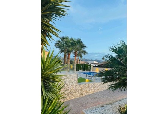 Herverkoop - Vrijstaande Villa -
Alfaz del Pi - Costa Blanca