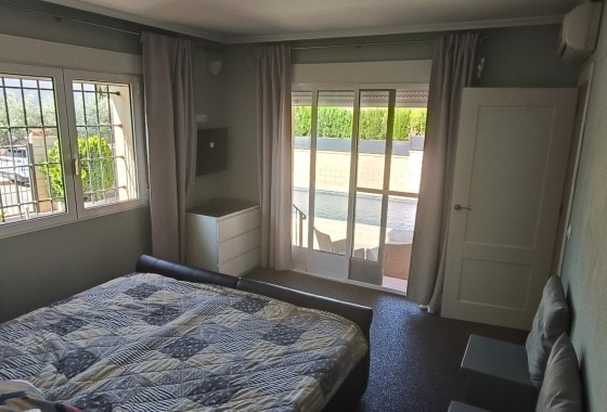 Resale - Freistehende Villa -
La Romana - Inland