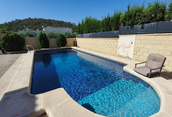 Resale - Freistehende Villa -
La Romana - Inland