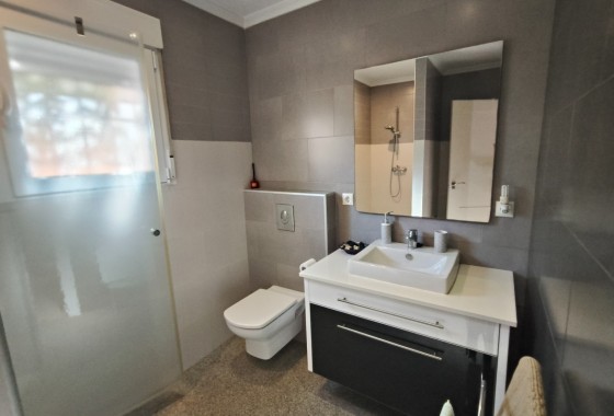 Resale - Freistehende Villa -
La Romana - Inland