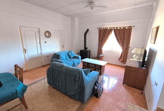 Resale - Freistehende Villa -
Villena - Inland