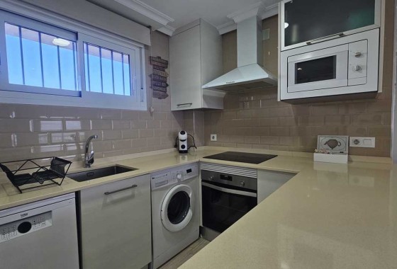 Sprzedaż - Apartament / Mieszkanie -
Mil Palmeras - Costa Blanca
