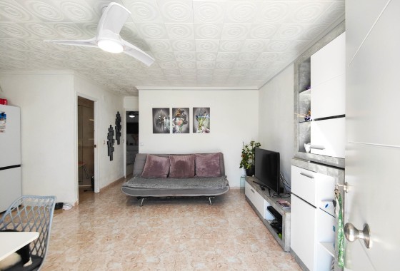 Herverkoop - Stadswoning -
Torrevieja - Torreta - Salado