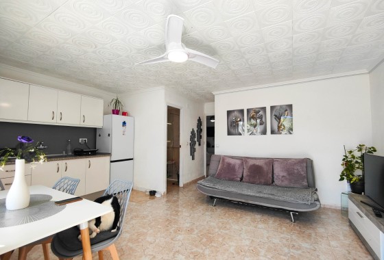 Herverkoop - Stadswoning -
Torrevieja - Torreta - Salado