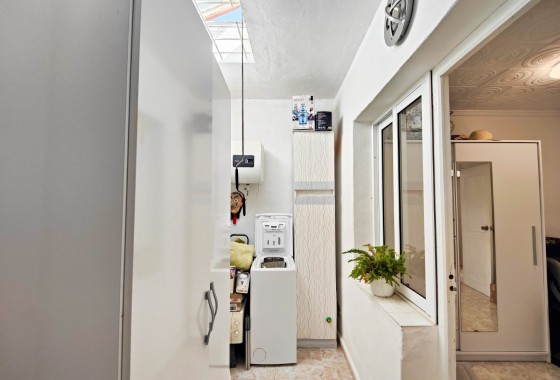 Herverkoop - Stadswoning -
Torrevieja - Torreta - Salado