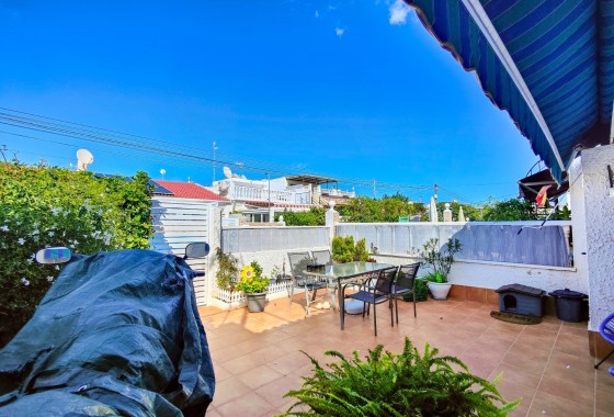 Herverkoop - Stadswoning -
Torrevieja - Torreta - Salado