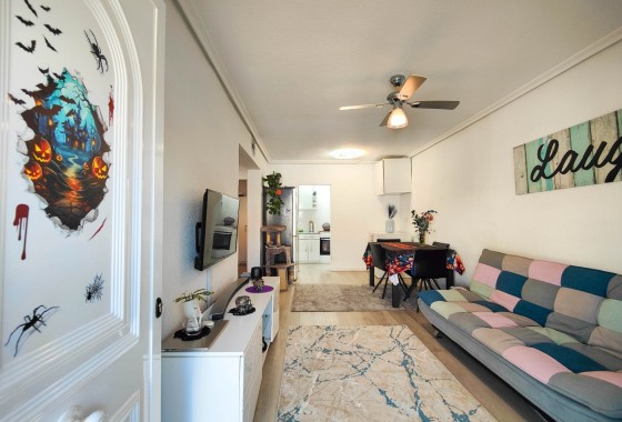 Herverkoop - Stadswoning -
Torrevieja - Torreta - Salado