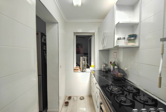 Herverkoop - Stadswoning -
Torrevieja - Torreta - Salado