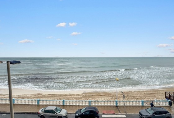 Sale - Apartment Flat -
Torrevieja - Playa de los Locos