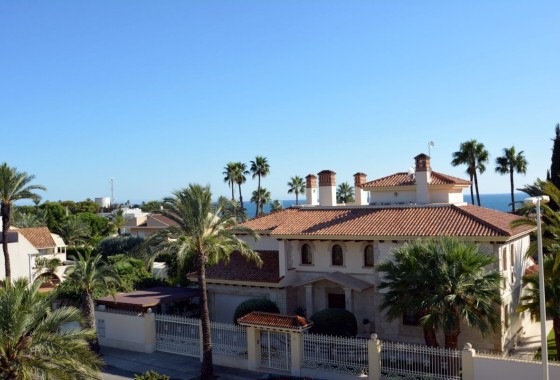 Herverkoop - Vrijstaande Villa -
Orihuela Costa - Costa Blanca