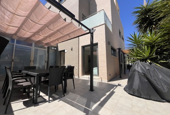 Herverkoop - Vrijstaande Villa -
Torre de la Horadada - Costa Blanca