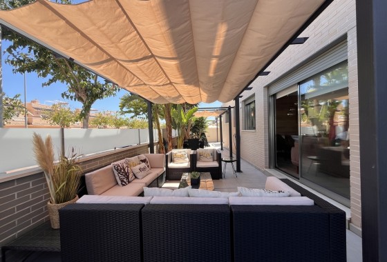 Herverkoop - Vrijstaande Villa -
Torre de la Horadada - Costa Blanca