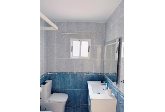 Herverkoop - Appartement / Flat -
Torrevieja - Playa del Cura