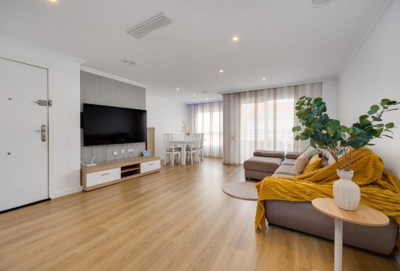 Herverkoop - Appartement / Flat -
Torrevieja - Center