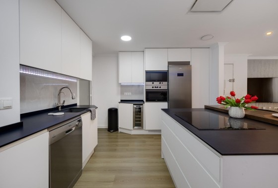 Herverkoop - Appartement / Flat -
Torrevieja - Center