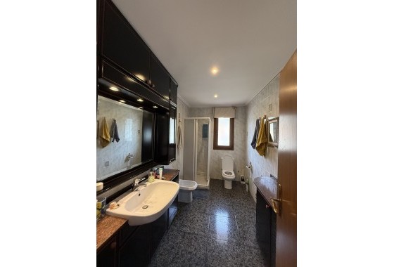 Herverkoop - Appartement / Flat -
Onil - Costa Blanca