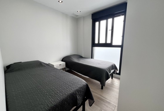 Herverkoop - Vrijstaande Villa -
Punta Prima - Costa Blanca