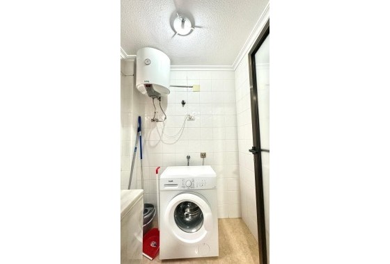 Revente - Appartement -
Torrevieja