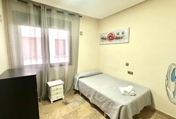 Revente - Appartement -
Torrevieja