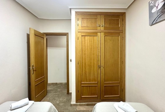 Revente - Appartement -
Torrevieja