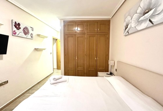 Revente - Appartement -
Torrevieja