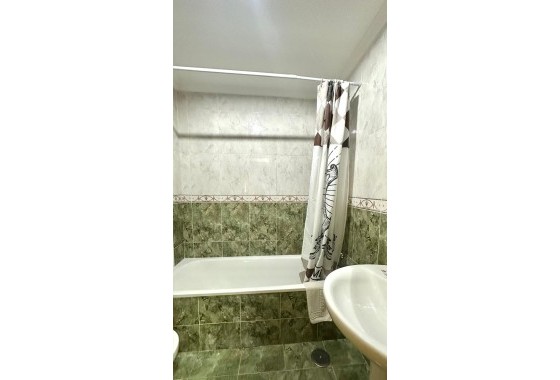 Revente - Appartement -
Torrevieja