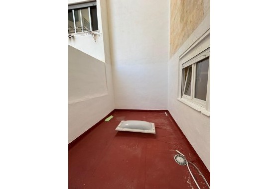 Venta - Apartamento / Piso -
Torrevieja