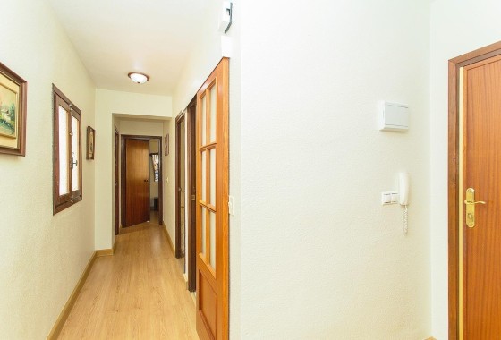 Herverkoop - Appartement / Flat -
Torrevieja - Playa del Cura