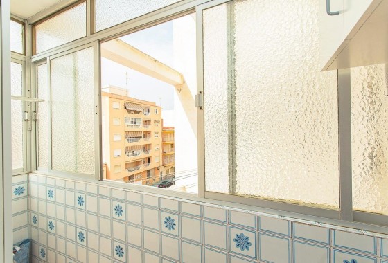 Herverkoop - Appartement / Flat -
Torrevieja - Playa del Cura