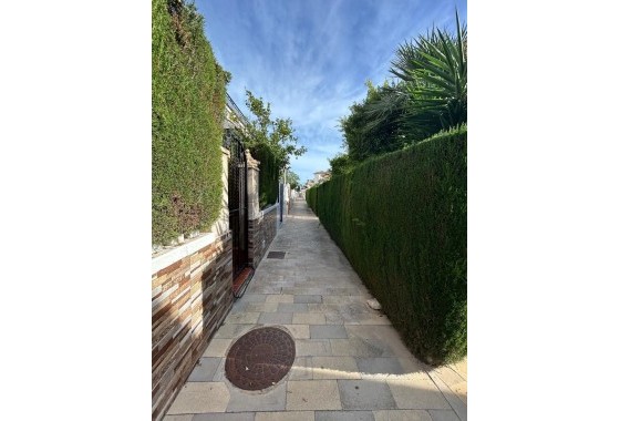 Venta - Apartamento / Piso -
Orihuela Costa - Punta Prima