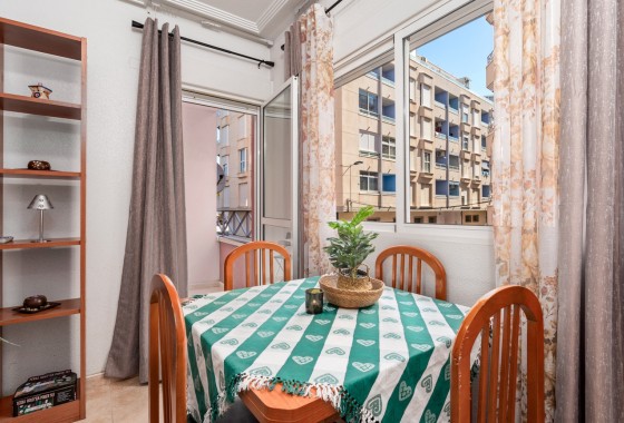 Herverkoop - Appartement / Flat -
Torrevieja - Parque de las Naciones