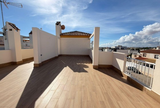 Herverkoop - Halfvrijstaande villa -
Torrevieja - Cabo cervera
