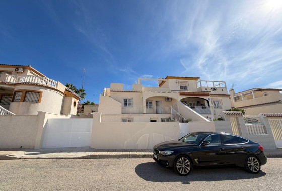 Herverkoop - Halfvrijstaande villa -
Torrevieja - Cabo cervera