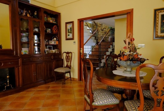 Venta - Chalet Independiente -
Orihuela - Orihuela Ciudad