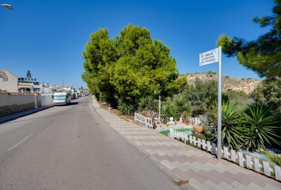 Venta - Chalet Independiente -
San Fulgencio - La Marina