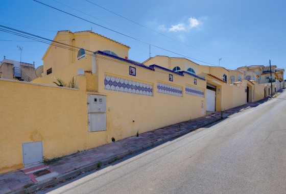 Venta - Chalet Independiente -
San Fulgencio - La Marina